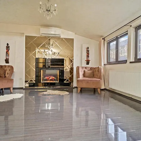 Classic Luxury At Mall