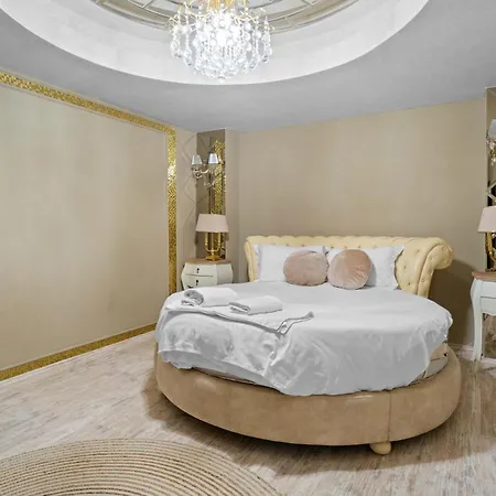 Daire Classic Luxury At Mall Bükreş